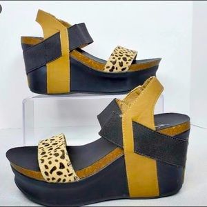 Leopard wedges